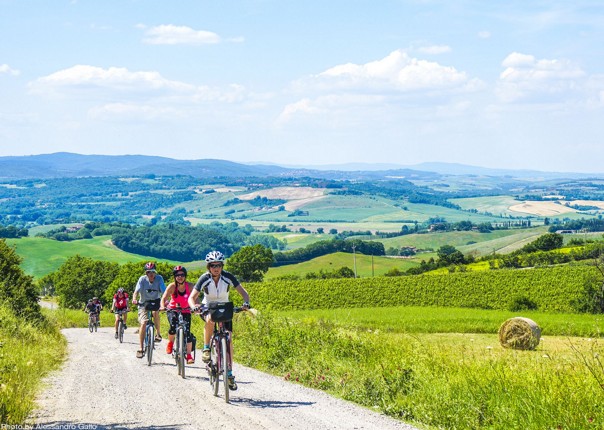 traditional-italian-farms-explore-holiday-bike-tour.jpg