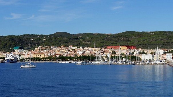 Carlorforte - town viewed from the ferry 700 px.jpg